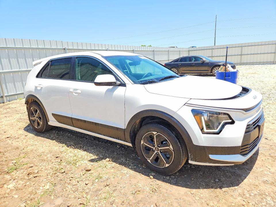 2026 Kia Niro მანქანა იყიდება აუქციონზე, vin: KNDCP3LE7T5328072, აუქციონის ნომერი: 55101356