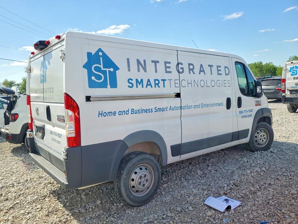 54471436 :رقم المزاد ، 3C6TRVAG4JE106219 vin ، 2018 Ram Promaster 1500 مزاد بيع