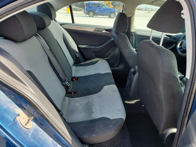 54443536 :رقم المزاد ، 3VW2B7AJ9HM303948 vin ، 2017 Volkswagen Jetta مزاد بيع