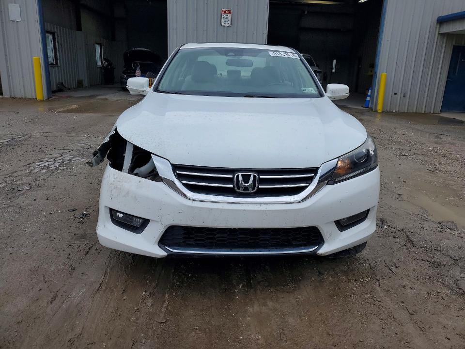 2015 Honda Accord მანქანა იყიდება აუქციონზე, vin: 1HGCR2F84FA129875, აუქციონის ნომერი: 51830416