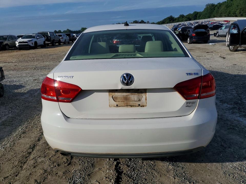 55097846 :رقم المزاد ، 1VWBS7A38EC100824 vin ، 2014 Volkswagen Passat مزاد بيع