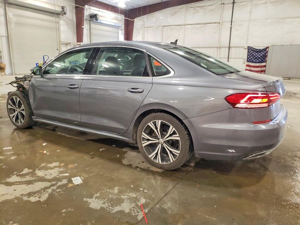 53034846 :رقم المزاد ، 1VWSA7A38NC003108 vin ، 2022 Volkswagen Passat مزاد بيع