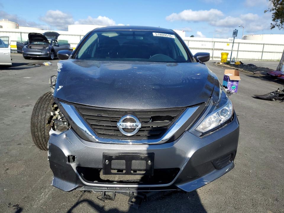 51809516 :رقم المزاد ، 1N4AL3AP5JC275961 vin ، 2018 Nissan Altima مزاد بيع