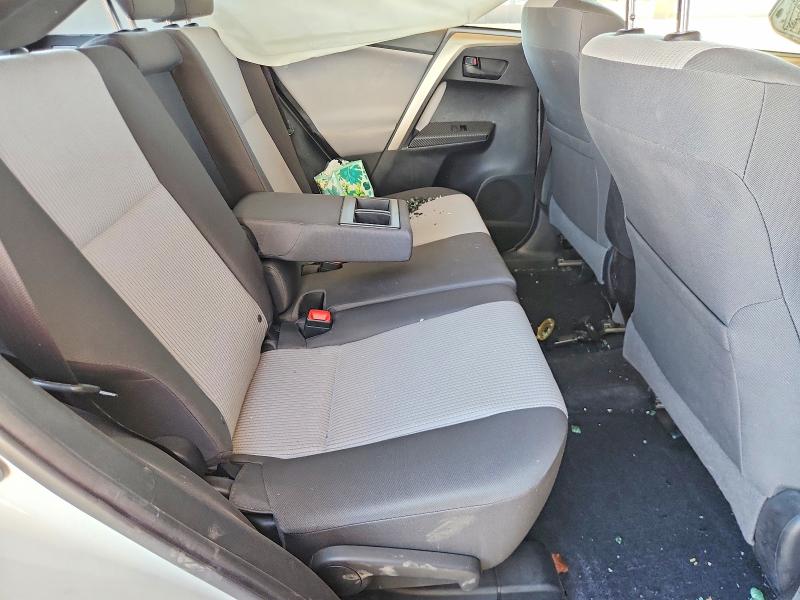 2015 Toyota Rav4 მანქანა იყიდება აუქციონზე, vin: JTMZFREV2FJ047225, აუქციონის ნომერი: 54104426
