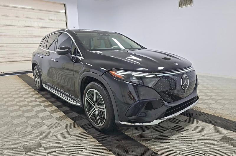 55445196 :رقم المزاد ، 4JGDM2EB2PA024313 vin ، 2023 Mercedes-benz Eqs Suv مزاد بيع