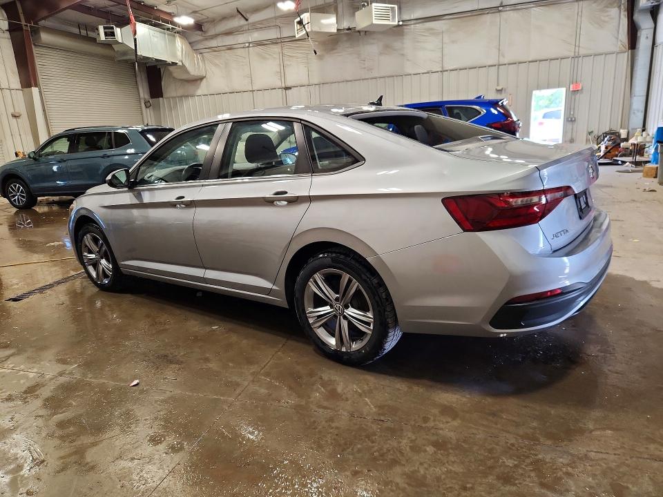 53061036 :رقم المزاد ، 3VWEM7BU8NM013244 vin ، 2022 Volkswagen Jetta مزاد بيع