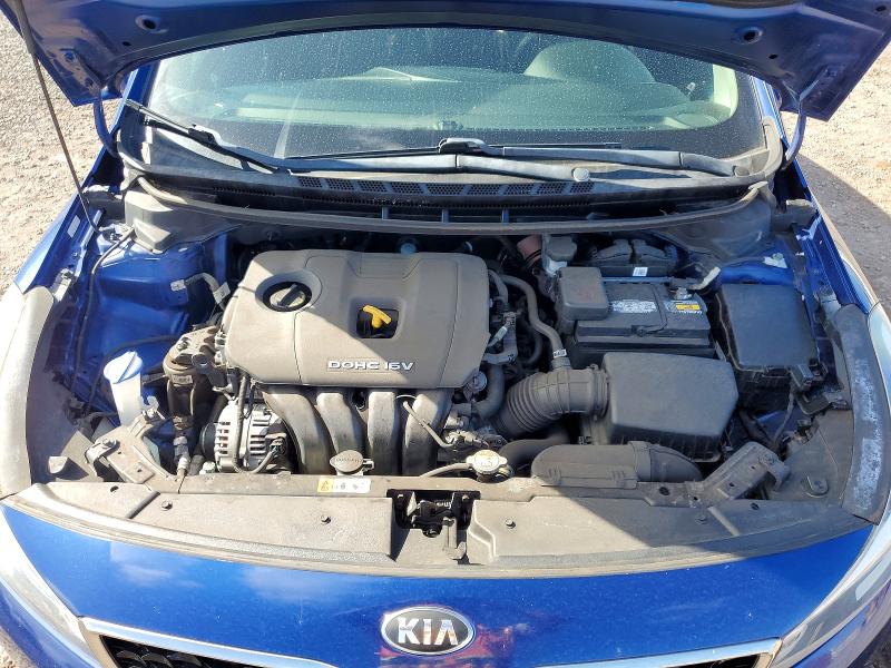 55311726 :رقم المزاد ، 3KPFK4A79JE203940 vin ، 2018 Kia Forte مزاد بيع