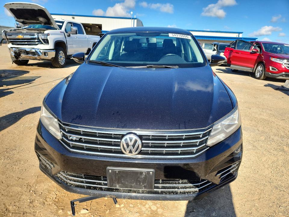Продаж на аукціоні авто 2018 Volkswagen Passat, vin: 1VWAA7A3XJC017131, номер лоту: 54310006