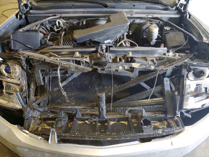 53201956 :رقم المزاد ، 1GNSKBKC0JR358807 vin ، 2018 Chevrolet Tahoe مزاد بيع