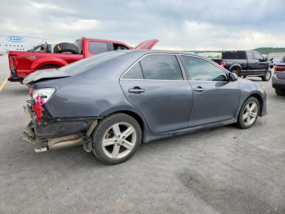 53791596 :رقم المزاد ، 4T1BF1FK7CU052515 vin ، 2012 Toyota Camry مزاد بيع