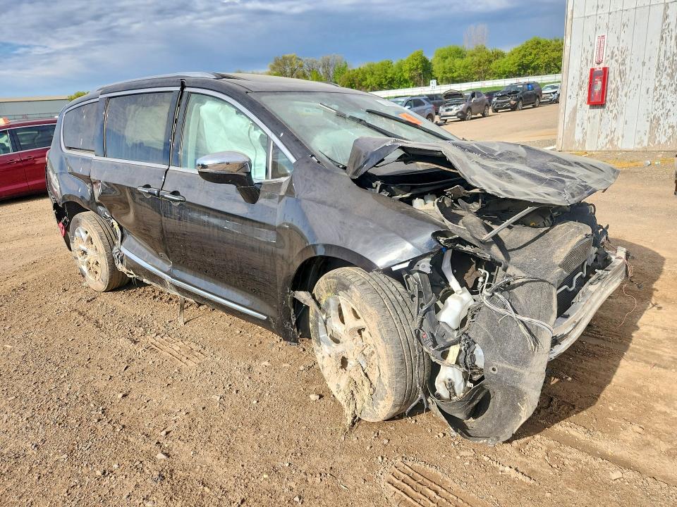 53389406 :رقم المزاد ، 2C4RC1GG0KR705686 vin ، 2019 Chrysler Pacifica مزاد بيع