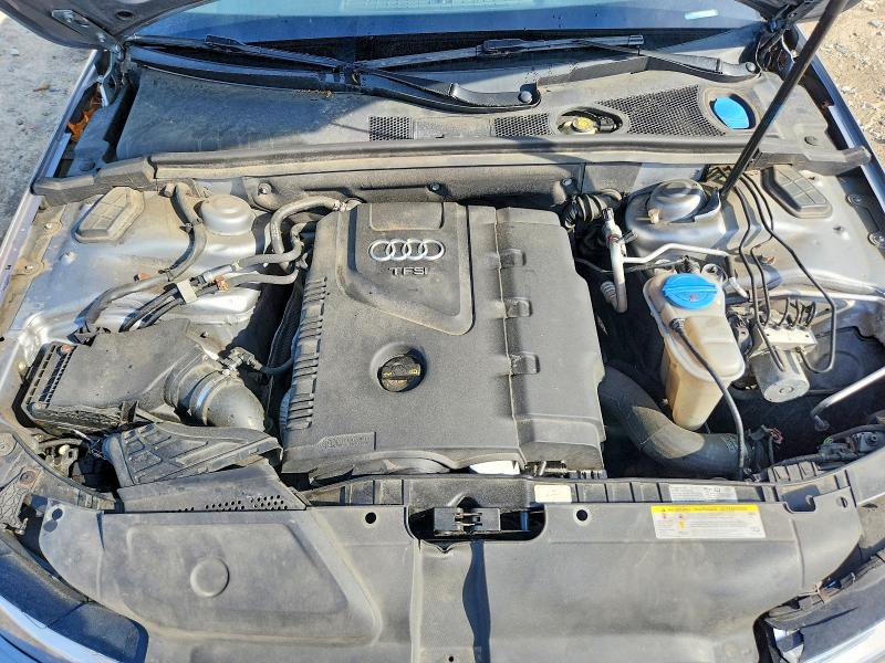 53566456 :رقم المزاد ، WAUFFAFL3FN023572 vin ، 2015 Audi A4 مزاد بيع