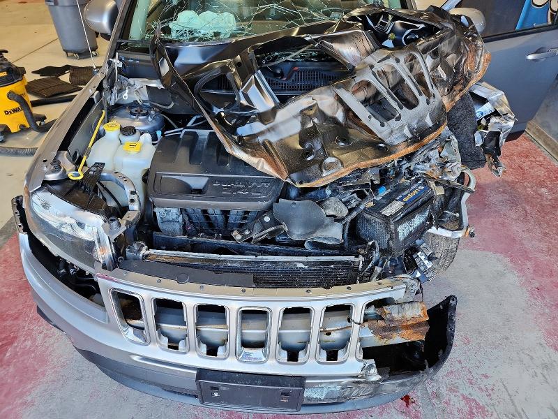 54464766 :رقم المزاد ، 1C4NJDEB2GD698067 vin ، 2016 Jeep Compass مزاد بيع