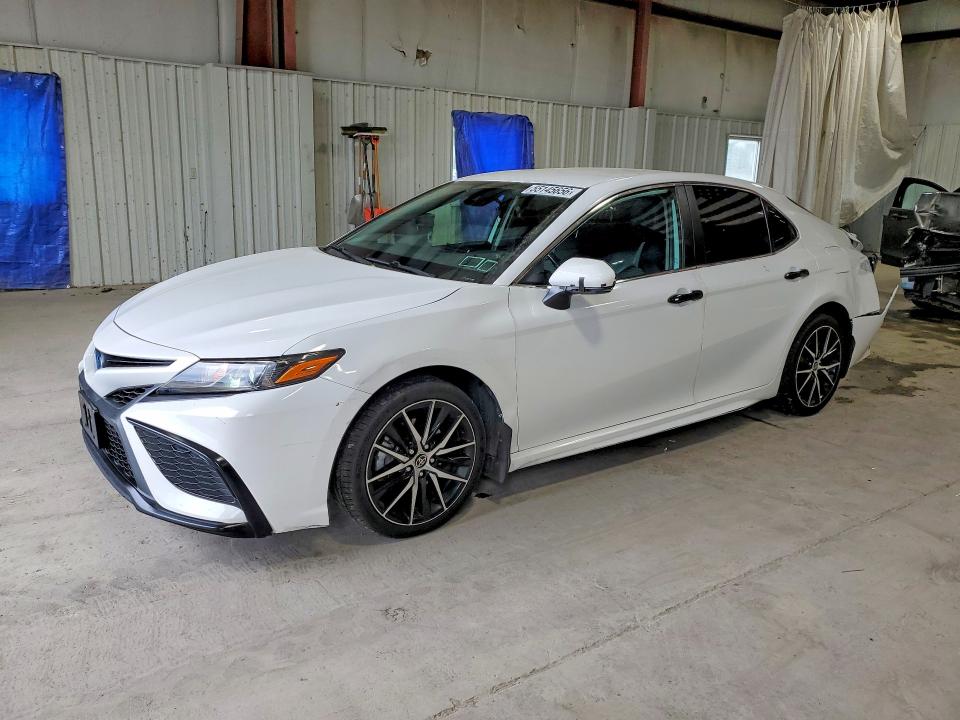 2024 Toyota Camry Hybrid მანქანა იყიდება აუქციონზე, vin: 4T1G31AK3RU621634, აუქციონის ნომერი: 55145656