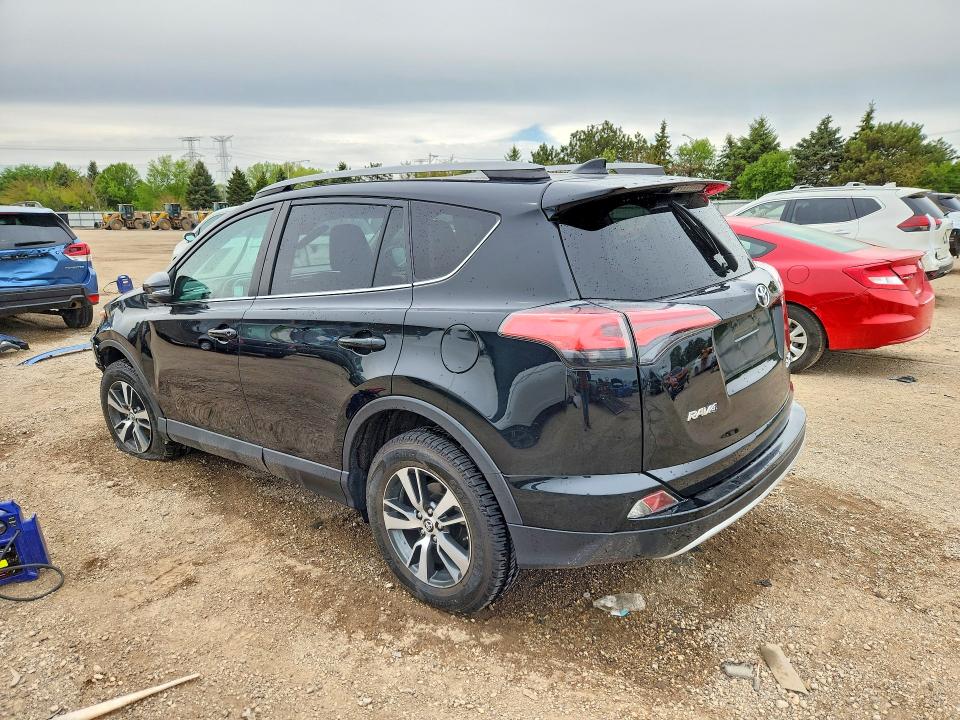 52298646 :رقم المزاد ، 2T3RFREV5JW831697 vin ، 2018 Toyota Rav4 مزاد بيع
