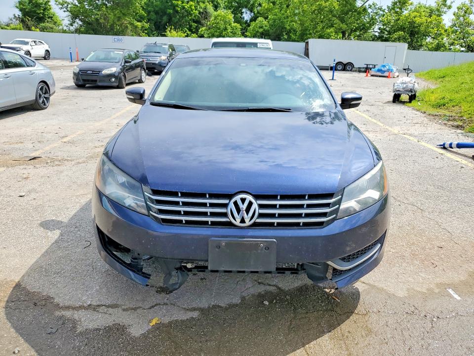 2015 Volkswagen Passat მანქანა იყიდება აუქციონზე, vin: 1VWBV7A33FC014233, აუქციონის ნომერი: 54205726