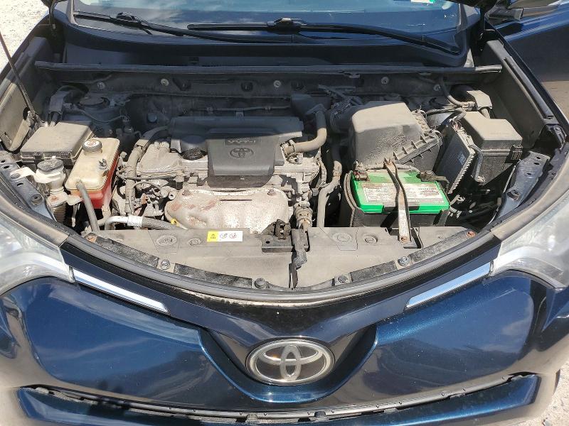 Продаж на аукціоні авто 2017 Toyota Rav4, vin: JTMRFREV4HD203671, номер лоту: 52203216