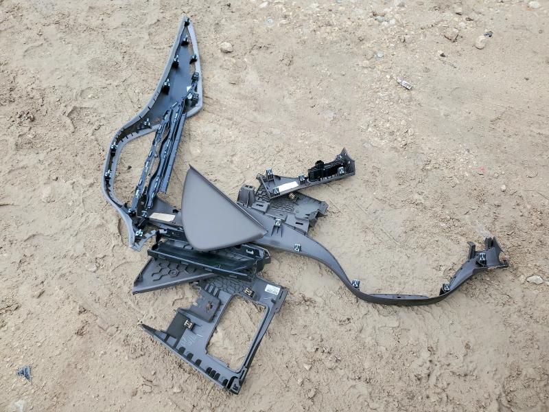 53851696 :رقم المزاد ، 1G1ZB5ST3JF281451 vin ، 2018 Chevrolet Malibu مزاد بيع