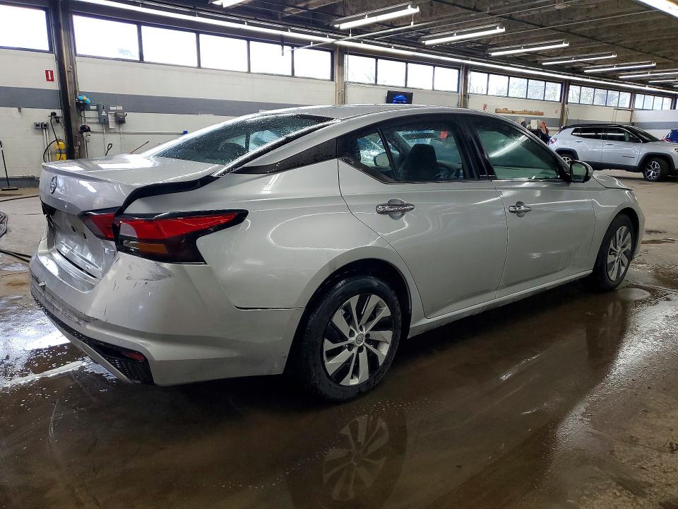 52183626 :رقم المزاد ، 1N4BL4BV5PN362294 vin ، 2023 Nissan Altima مزاد بيع