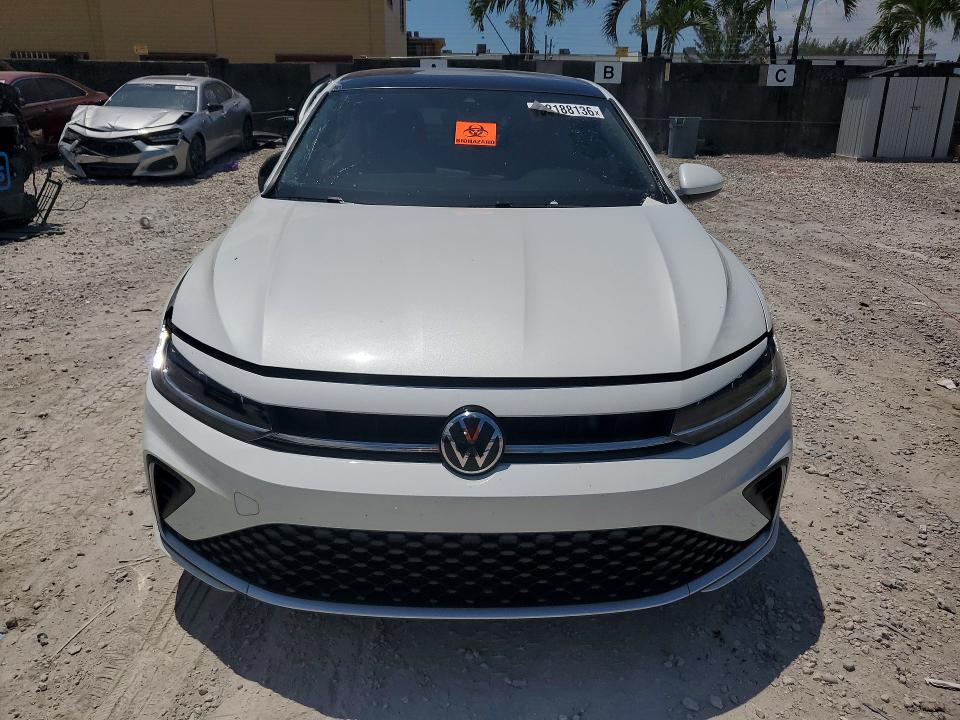 Продажа на аукционе авто 2025 Volkswagen Jetta, vin: 3VW7X7BU4SM088406, номер лота: 52188136