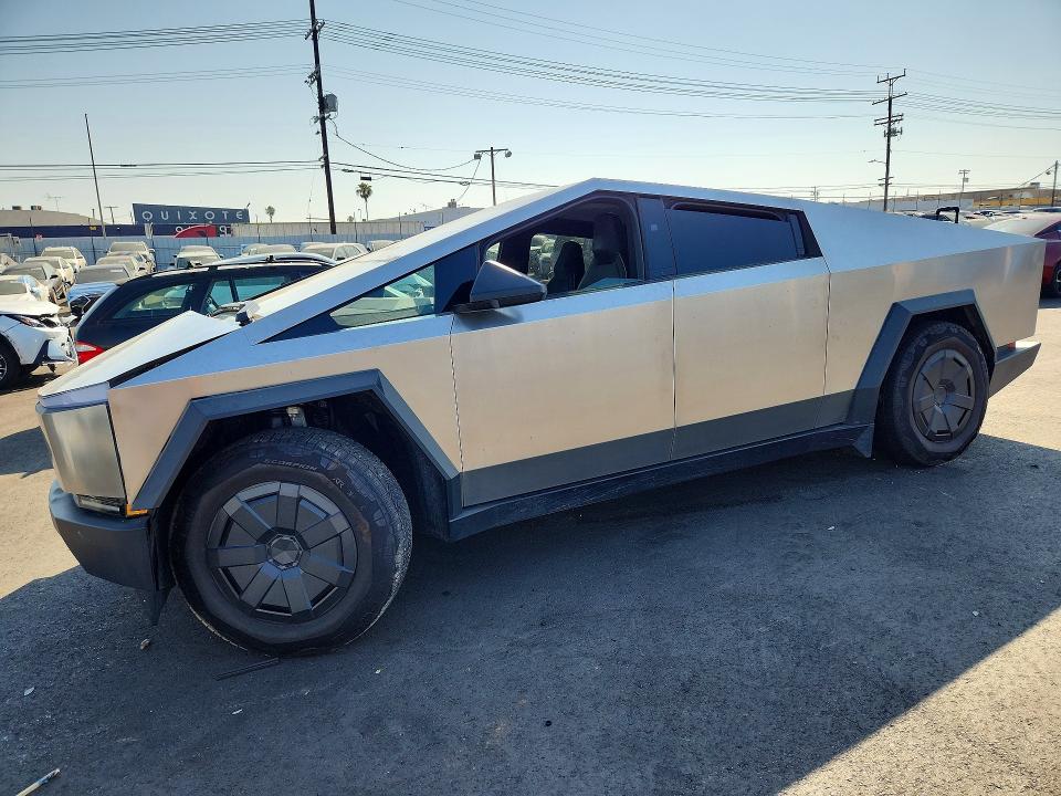 Продаж на аукціоні авто 2025 Tesla Cybertruck, vin: 7G2CEHED8SA073141, номер лоту: 52459736