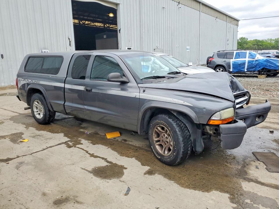 52668686 :رقم المزاد ، 1D7GL12K74S540150 vin ، 2004 Dodge Dakota مزاد بيع