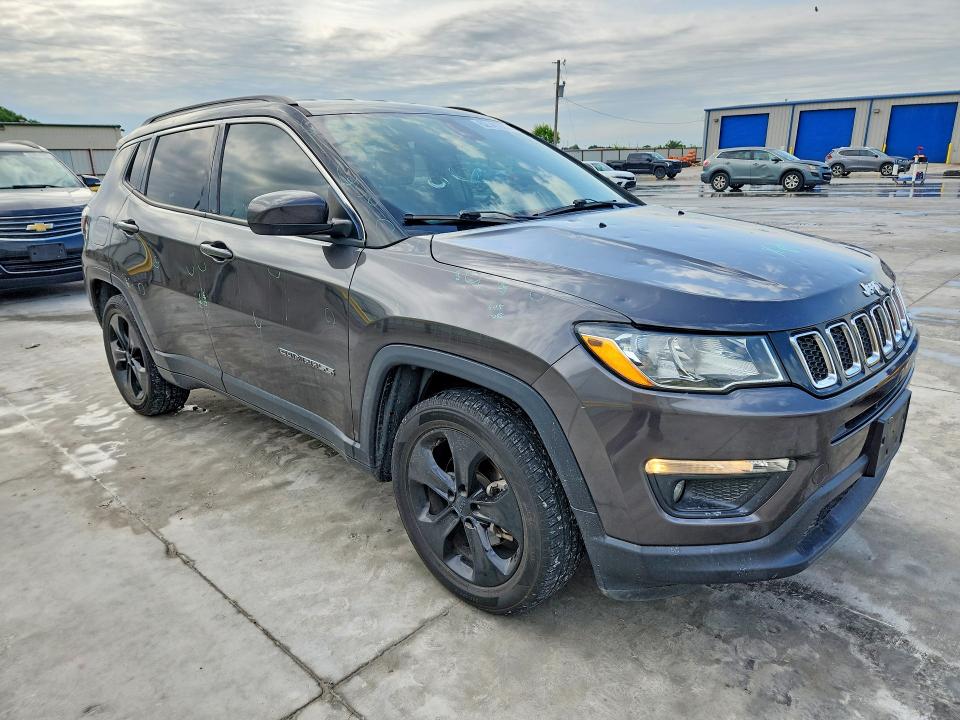 2018 Jeep Compass მანქანა იყიდება აუქციონზე, vin: 3C4NJCBB8JT137453, აუქციონის ნომერი: 52941926