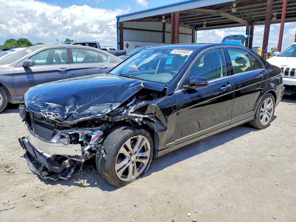 Auction sale of the 2013 Mercedes-benz C, vin: WDDGF4HB1DR272462, lot number: 52555606