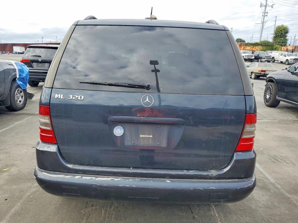 Продажа на аукционе авто 2001 Mercedes-benz Ml, vin: 4JGAB54E21A253913, номер лота: 54895766