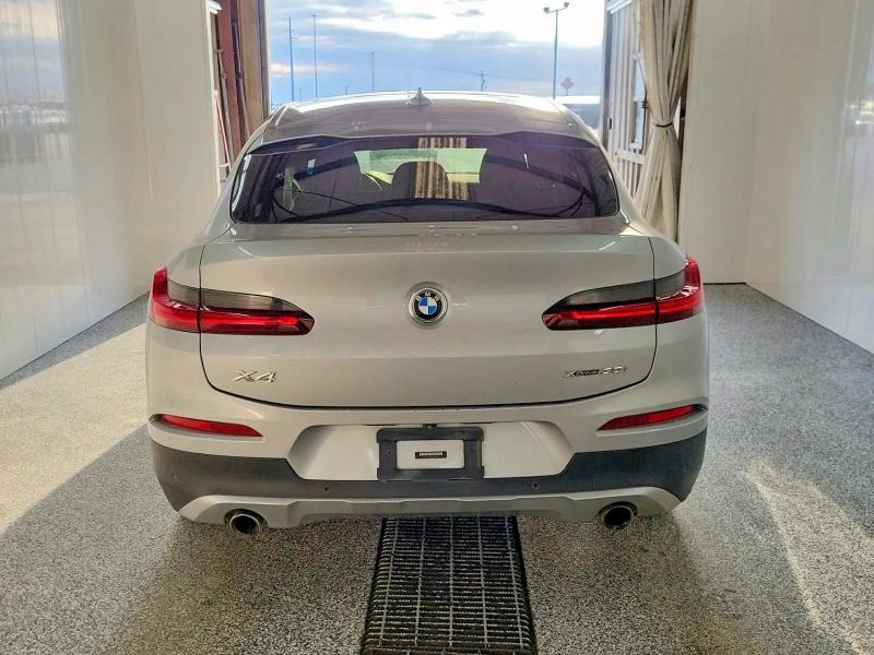 54093076 :رقم المزاد ، 5UX2V1C06M9E06590 vin ، 2021 Bmw X4 مزاد بيع