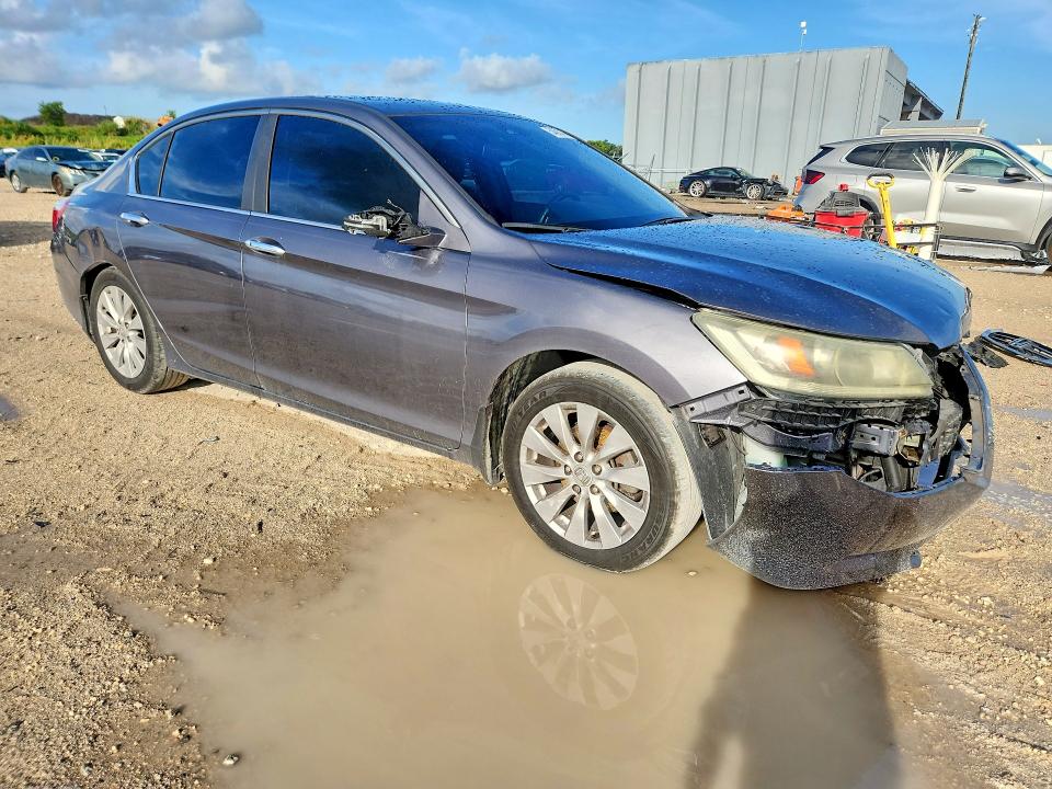 2013 Honda Accord მანქანა იყიდება აუქციონზე, vin: 1HGCR2F82DA245573, აუქციონის ნომერი: 54620136