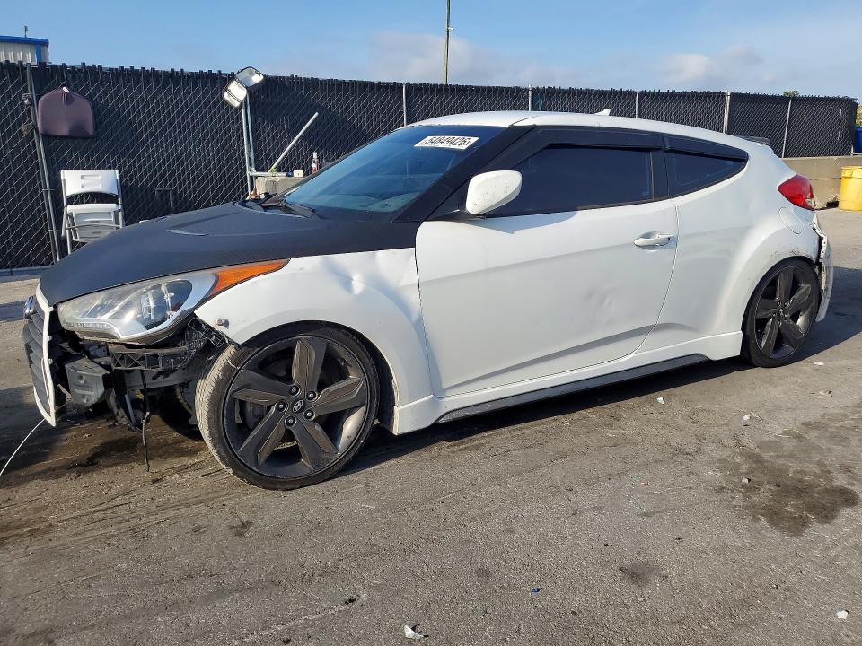 54849426 :رقم المزاد ، KMHTC6AE0FU217661 vin ، 2015 Hyundai Veloster مزاد بيع