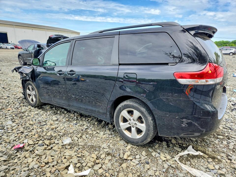 2014 Toyota Sienna მანქანა იყიდება აუქციონზე, vin: 5TDKK3DC4ES417117, აუქციონის ნომერი: 54325836