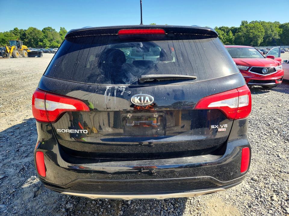 Продажа на аукционе авто 2015 Kia Sorento, vin: 5XYKW4A73FG561970, номер лота: 52837816