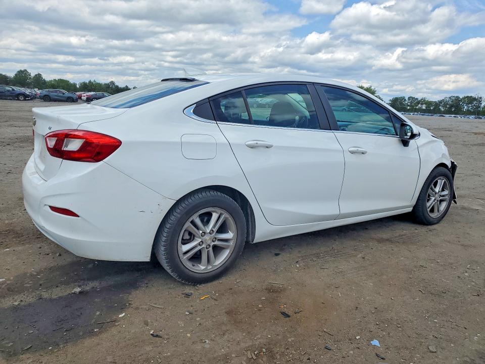Продаж на аукціоні авто 2017 Chevrolet Cruze 4d Prm, vin: 1G1BE5SM0H7217499, номер лоту: 53812336