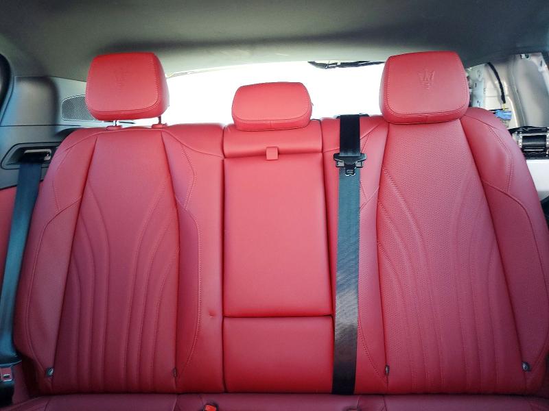 Продажа на аукционе авто 2023 Maserati Grecale, vin: ZN682AVM7P7426573, номер лота: 53737636