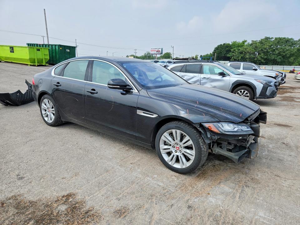 Продаж на аукціоні авто 2017 Jaguar Xf, vin: SAJBD4BV5HCY38047, номер лоту: 53417766