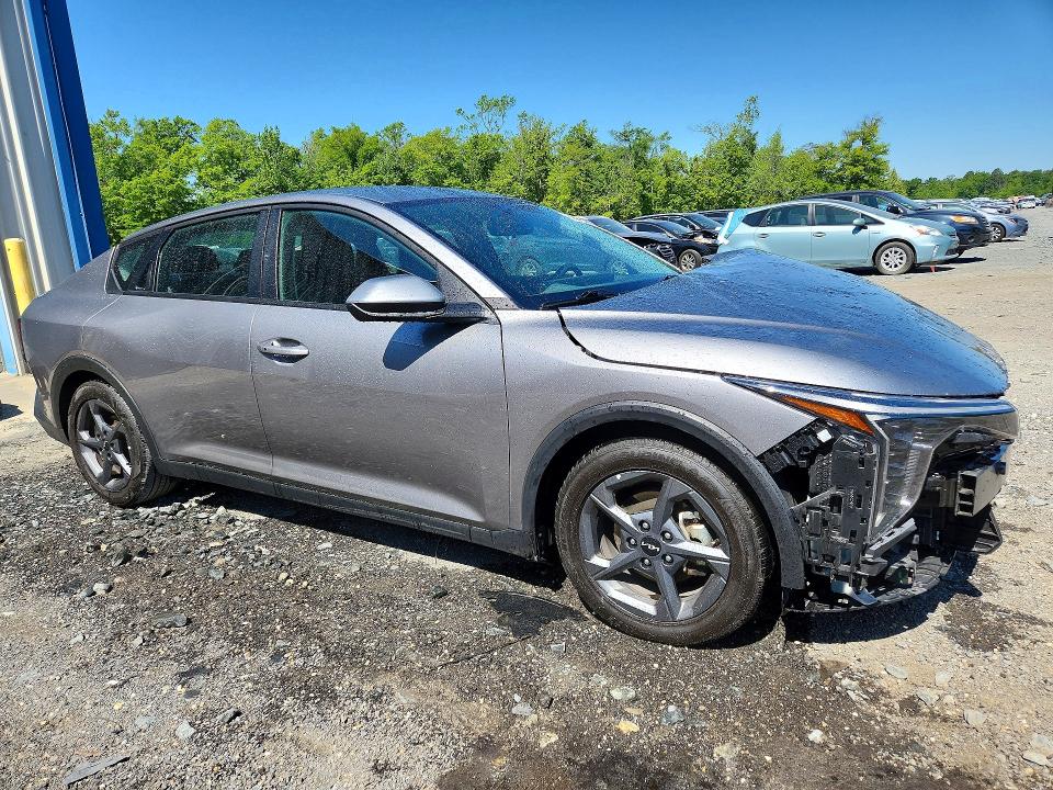 52597766 :رقم المزاد ، 3KPFT4DE7SE018195 vin ، 2025 Kia K4 مزاد بيع