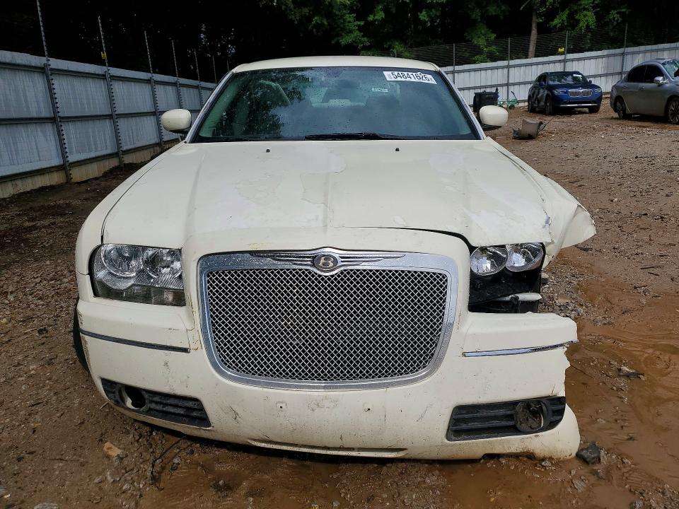 54841626 :رقم المزاد ، 2C3JA53G15H136121 vin ، 2005 Chrysler 300 مزاد بيع
