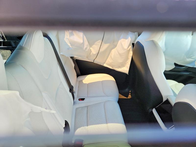 53884756 :رقم المزاد ، 7SAXCAE51NF357053 vin ، 2022 Tesla Model X مزاد بيع