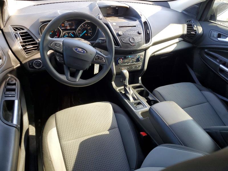 51451486 :رقم المزاد ، 1FMCU0GD2HUC19410 vin ، 2017 Ford Escape مزاد بيع