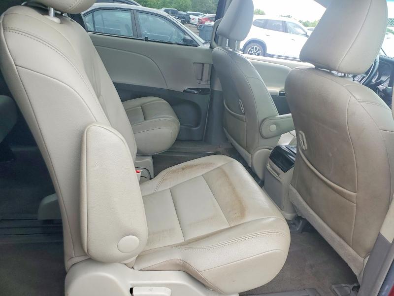 55096726 :رقم المزاد ، 5TDYZ3DC2HS794720 vin ، 2017 Toyota Sienna مزاد بيع
