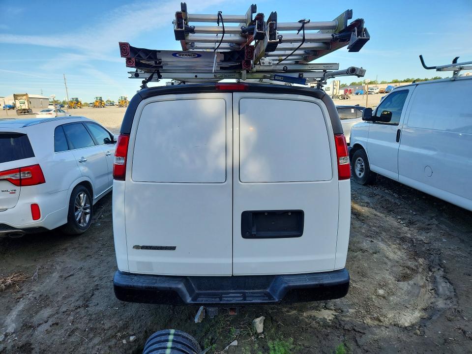 2021 Chevrolet Express G2500 მანქანა იყიდება აუქციონზე, vin: 1GCWGAFP0M1226538, აუქციონის ნომერი: 53049536