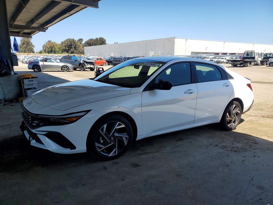 Продажа на аукционе авто 2025 Hyundai Elantra Hybrid, vin: KMHLM4DJ0SU150676, номер лота: 52879496