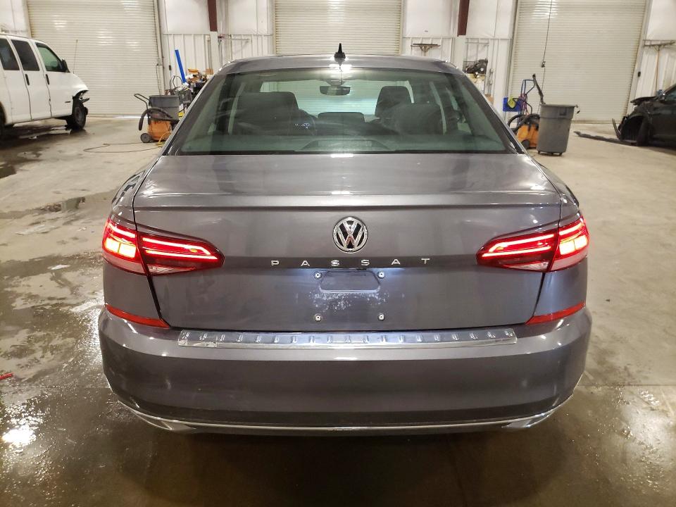 53034846 :رقم المزاد ، 1VWSA7A38NC003108 vin ، 2022 Volkswagen Passat مزاد بيع