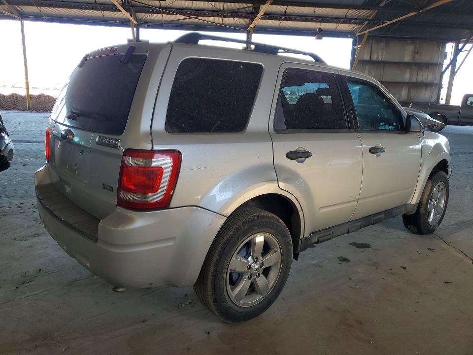 50364586 :رقم المزاد ، 1FMCU0DG2BKB73157 vin ، 2011 Ford Escape مزاد بيع