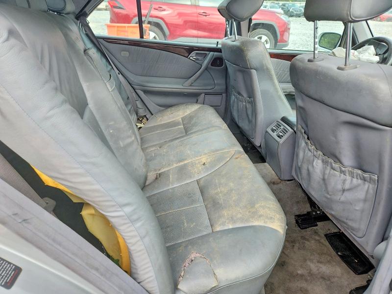 Aukcja sprzedaży 2001 Mercedes-benz E, vin: WDBJF65J21B179217, numer aukcji: 53182756