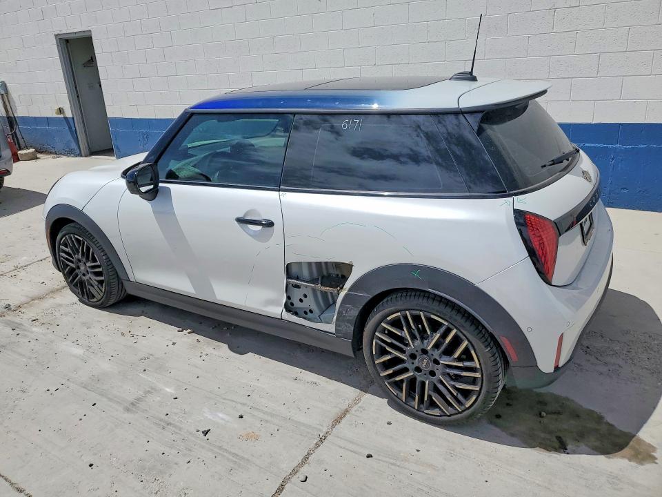 Продажа на аукционе авто 2025 Mini Cooper, vin: WMW23GD0XS2W57640, номер лота: 54926526