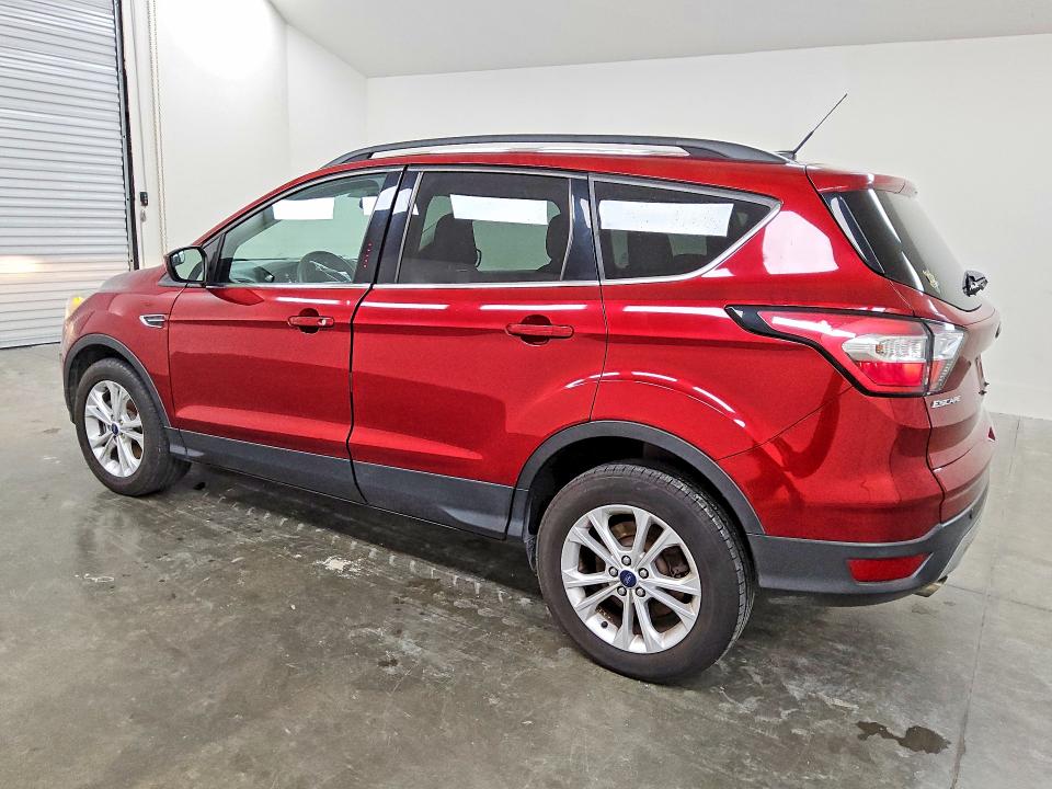 2018 Ford Escape მანქანა იყიდება აუქციონზე, vin: 1FMCU9GD4JUB38645, აუქციონის ნომერი: 52131816