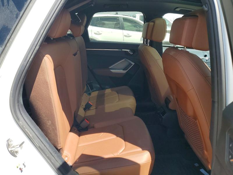 52777606 :رقم المزاد ، WA1DECF38M1142239 vin ، 2021 Audi Q3 مزاد بيع